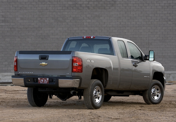 Photos of Chevrolet Silverado 2500 HD Extended Cab 2007–10