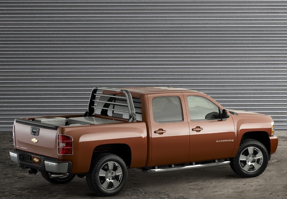 Photos of Chevrolet Silverado Z71 Plus Concept 2007