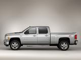 Photos of Chevrolet Silverado 2500 HD Z71 Crew Cab 2010–13