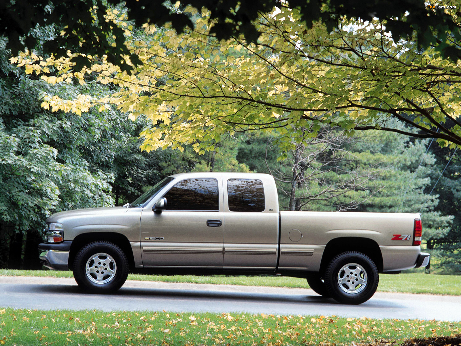 Pictures of Chevrolet Silverado Z71 Extended Cab 1999–2002 (1600 x 1200)