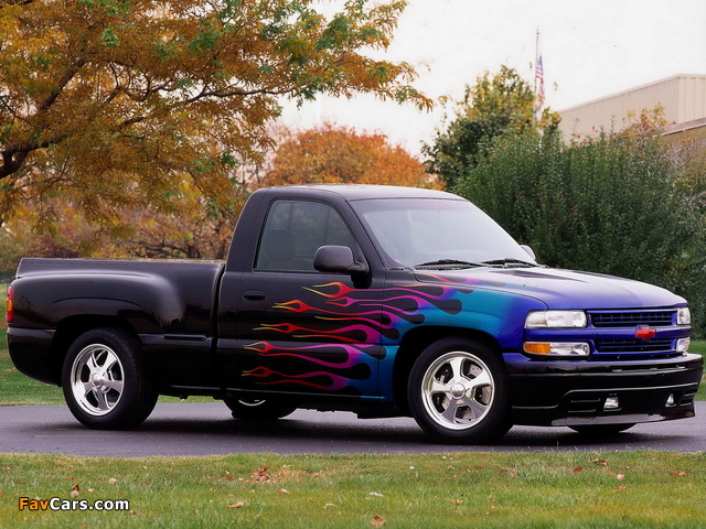 Pictures of Chevrolet Silverado Coolside II 2000 (640 x 480)