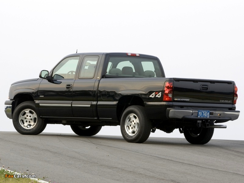 Pictures of Chevrolet Silverado Hybrid Extended Cab 2004–07 (800 x 600)