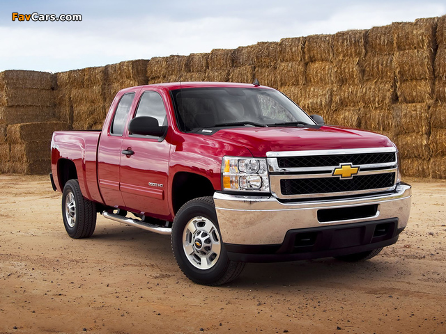 Pictures of Chevrolet Silverado 2500 HD Extended Cab 2010–13 (640 x 480)
