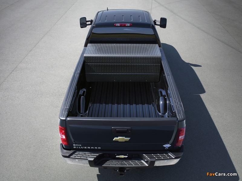 Pictures of Chevrolet Silverado 2500 HD CNG Extended Cab 2012–13 (800 x 600)
