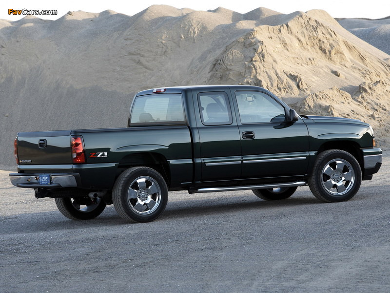 Chevrolet Silverado Z71 Extended Cab 2002–07 wallpapers (800 x 600)