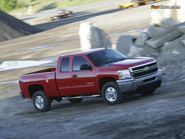 Chevrolet Silverado 2500 HD Extended Cab 2010–13 wallpapers (640 x 480)