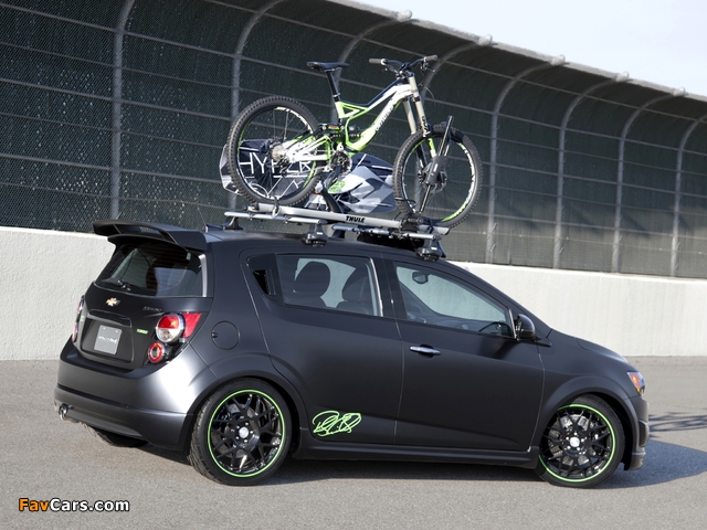 Chevrolet Sonic All Activity Vehicle Concept 2011 images (640 x 480)