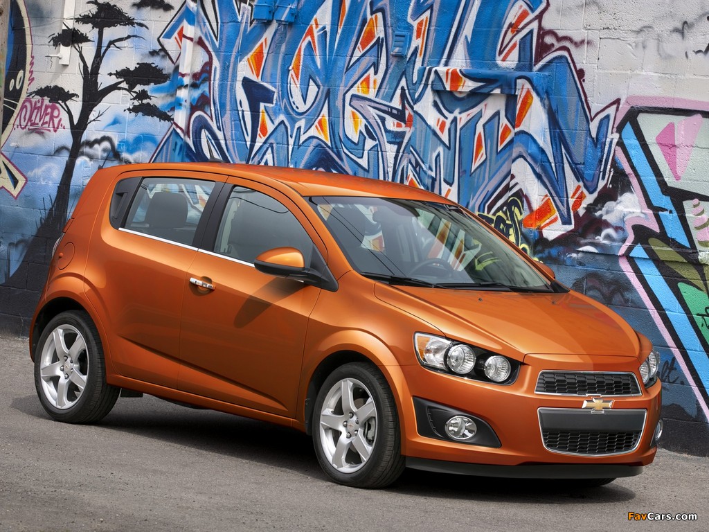 Chevrolet Sonic 5-door 2011 images (1024 x 768)