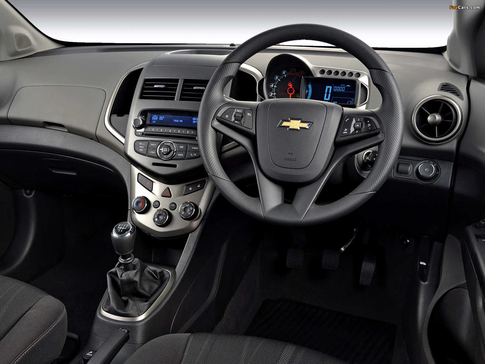 Chevrolet Sonic 5-door ZA-spec 2011 photos (1600 x 1200)