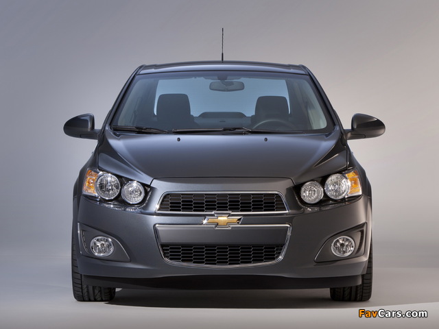 Photos of Chevrolet Sonic Sedan 2011 (640 x 480)