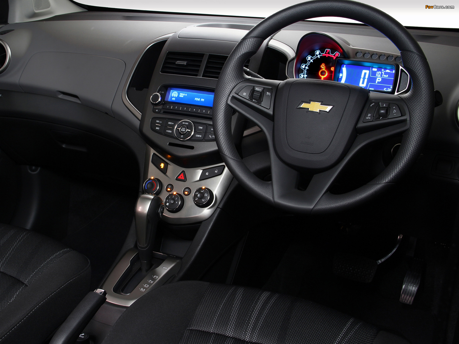 Photos of Chevrolet Sonic Sedan ZA-spec 2012 (1600 x 1200)