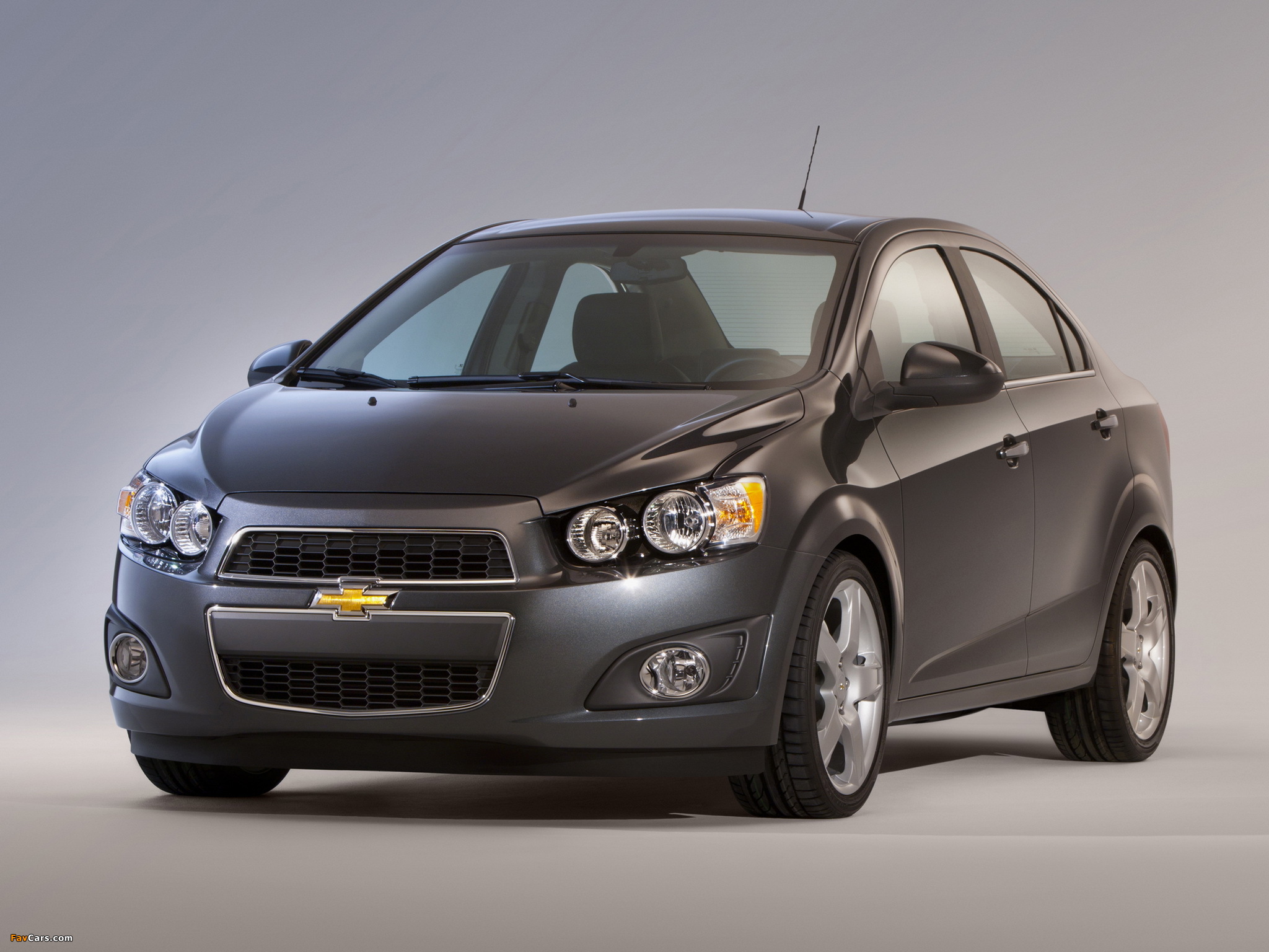 Pictures of Chevrolet Sonic Sedan 2011 (2048 x 1536)