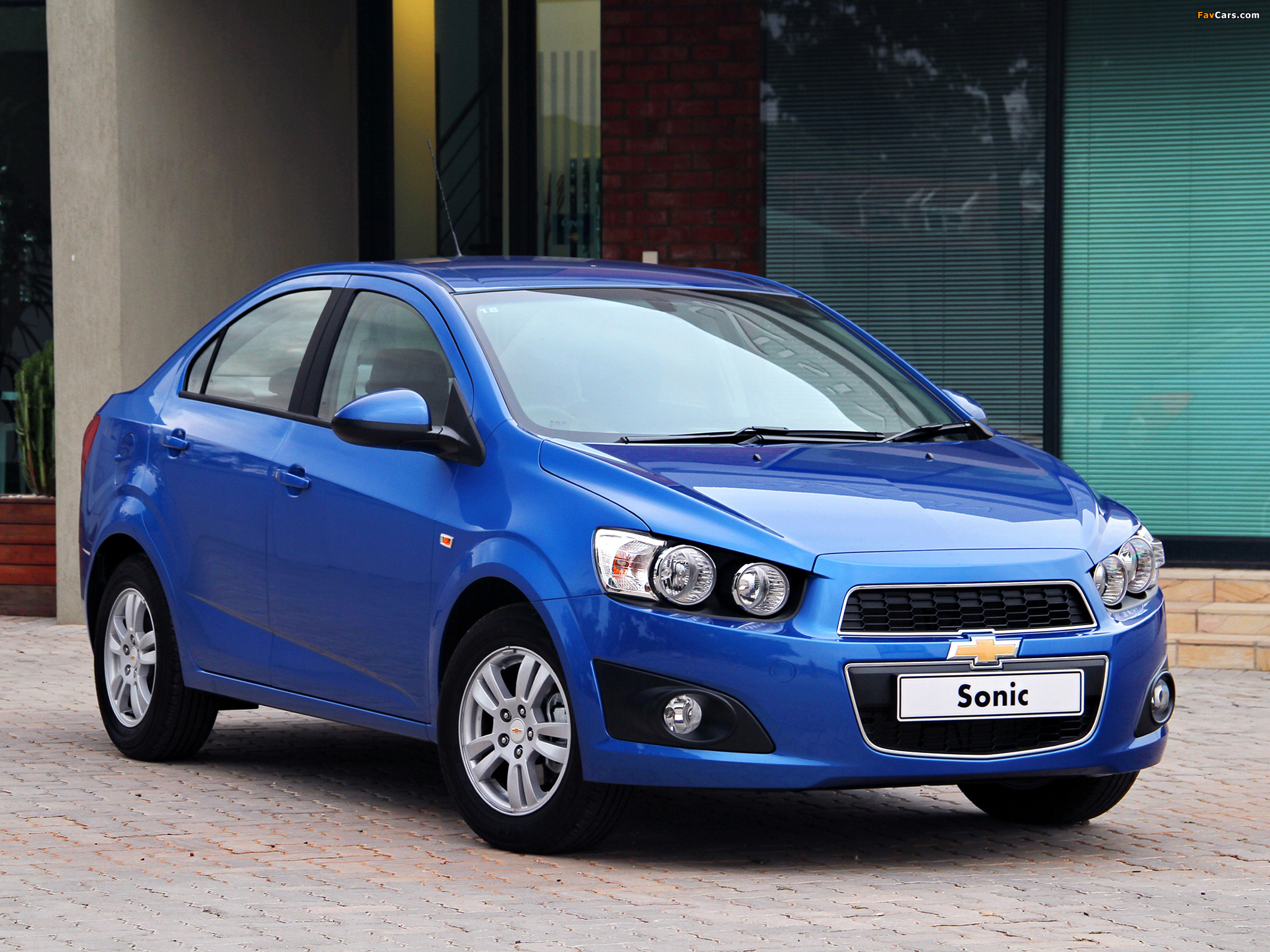 Chevrolet Sonic Sedan ZA-spec 2012 wallpapers (2048 x 1536)