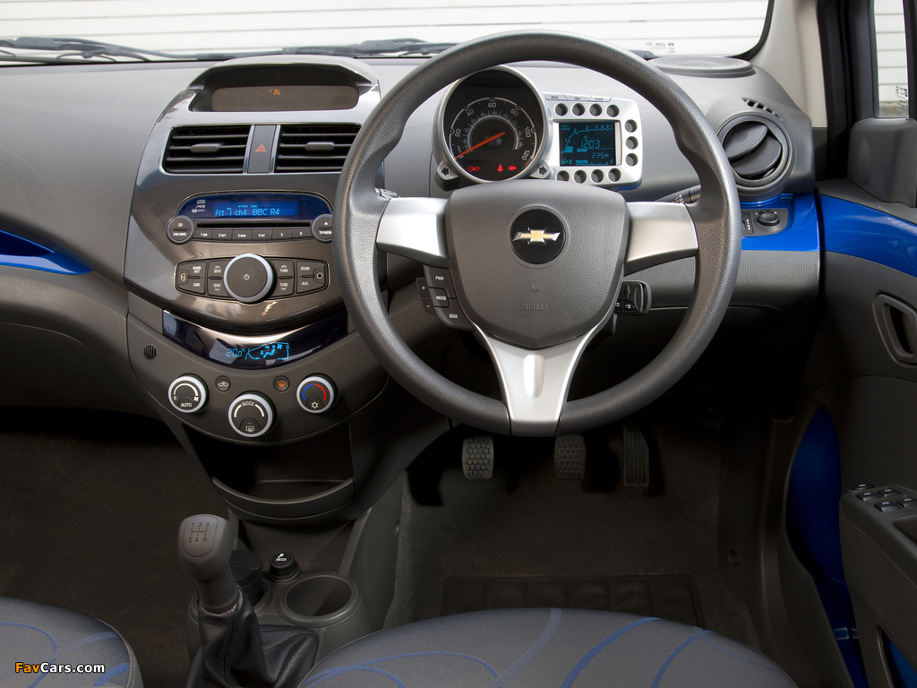 Chevrolet Spark UK-spec (M300) 2011 images (1024 x 768)
