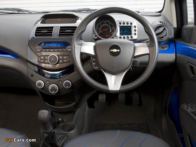 Chevrolet Spark UK-spec (M300) 2011 images (640 x 480)