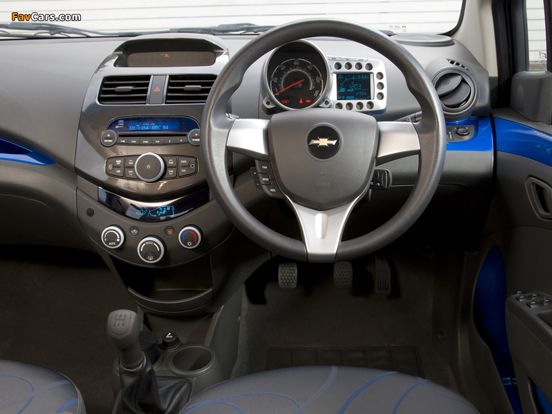 Chevrolet Spark UK-spec (M300) 2011 images (800 x 600)