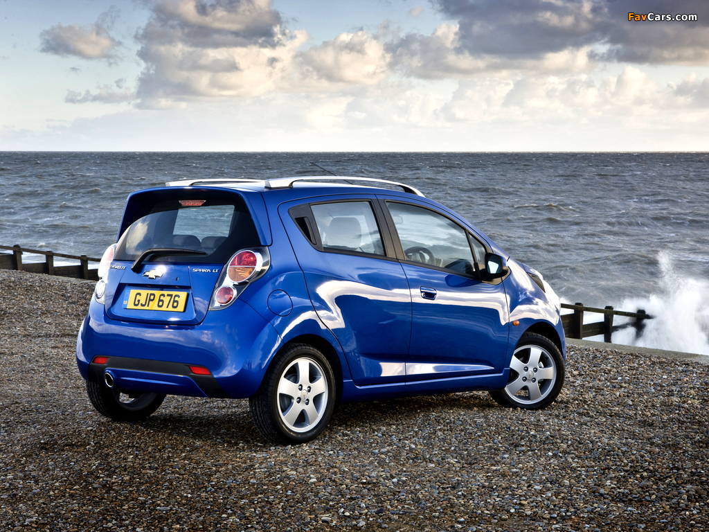 Chevrolet Spark UK-spec (M300) 2011 wallpapers (1024 x 768)