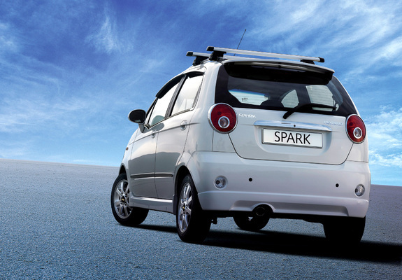 Images of Chevrolet Spark (M200) 2005–07