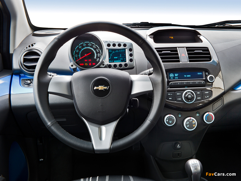 Images of Chevrolet Spark (M300) 2013 (800 x 600)