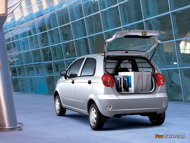 Pictures of Chevrolet Spark (M200) 2005–07 (640 x 480)