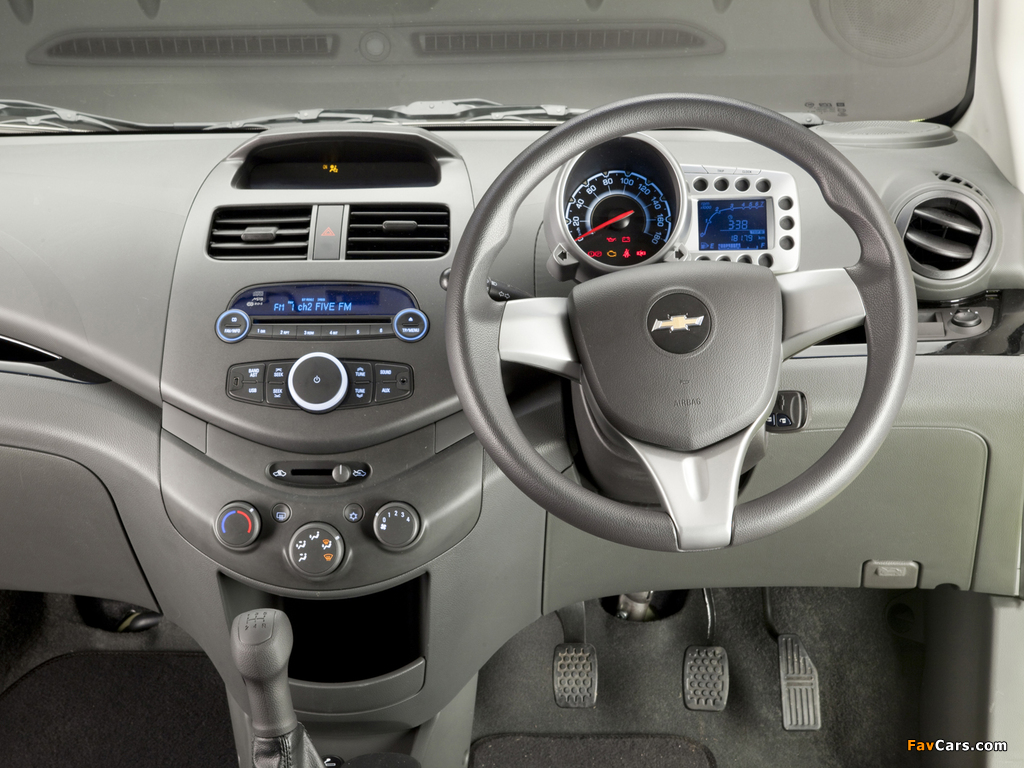 Pictures of Chevrolet Spark ZA-spec (M300) 2010–13 (1024 x 768)