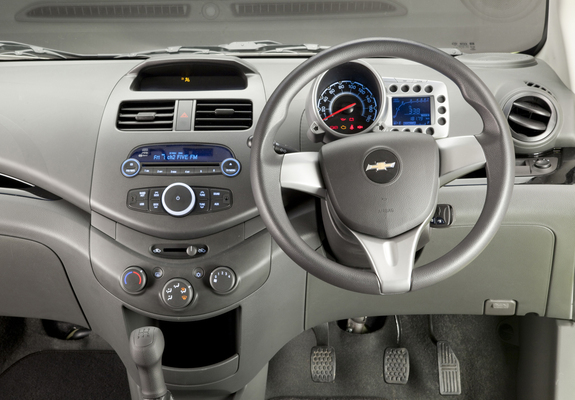 Pictures of Chevrolet Spark ZA-spec (M300) 2010–13