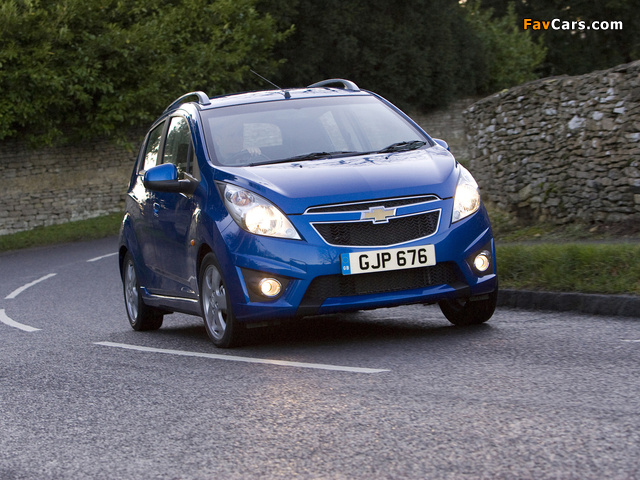 Pictures of Chevrolet Spark UK-spec (M300) 2011 (640 x 480)