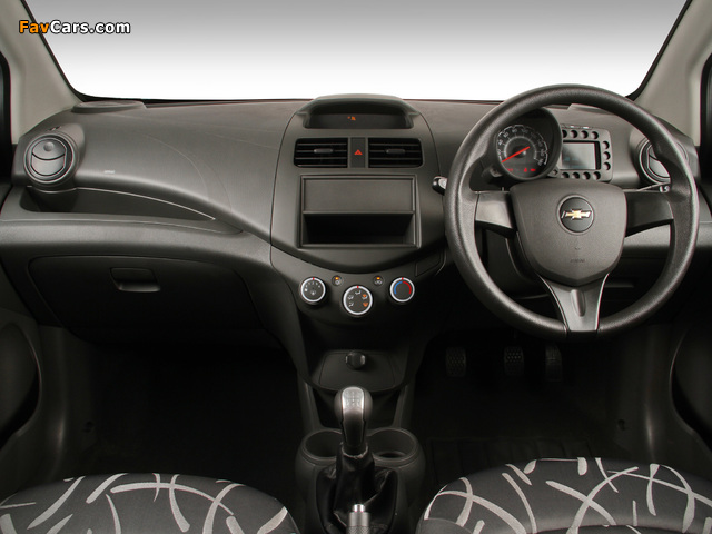 Chevrolet Spark Pronto ZA-spec (M300) 2013 wallpapers (640 x 480)