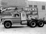 Images of Chevrolet Spartan Tractor 1961