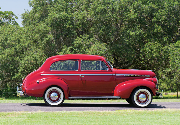 Chevrolet Special DeLuxe Town Sedan (KA-2102) 1940 pictures