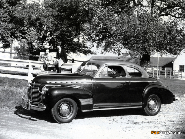 Images of Chevrolet Special DeLuxe 5-passenger Coupe (AH) 1941 (640 x 480)