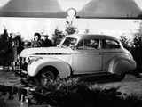 Pictures of Chevrolet Special DeLuxe Town Sedan (KA-2102) 1940