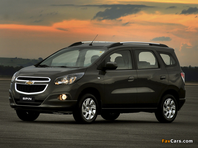 Chevrolet Spin 2012 wallpapers (640 x 480)