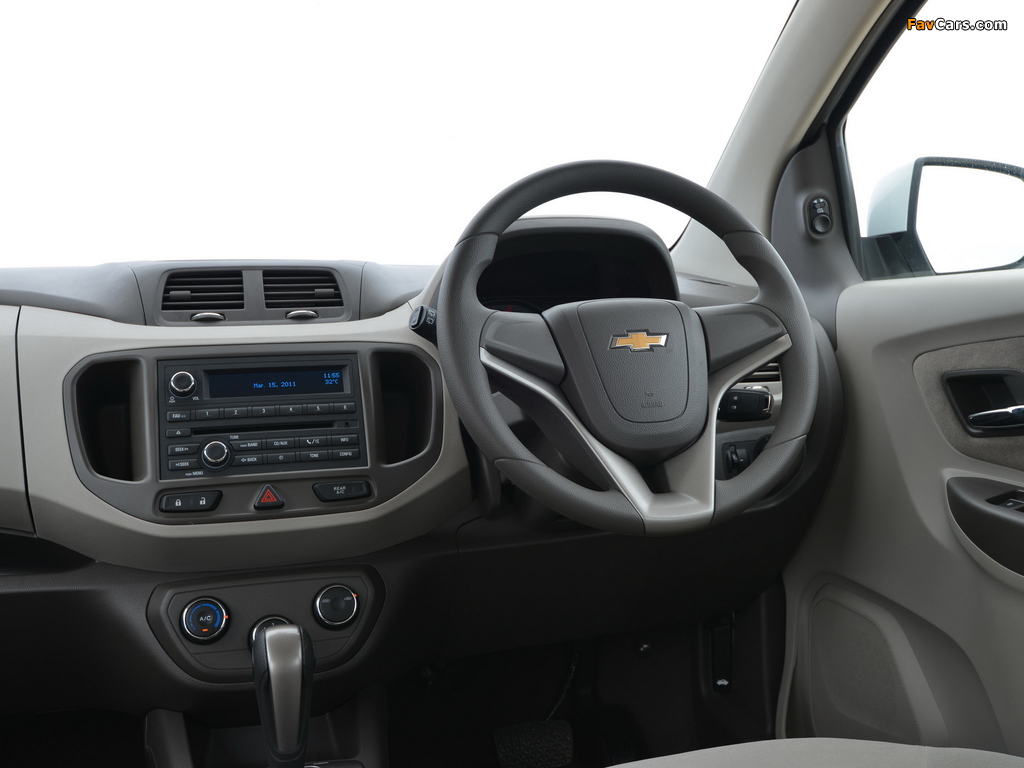 Chevrolet Spin TH-spec 2013 images (1024 x 768)