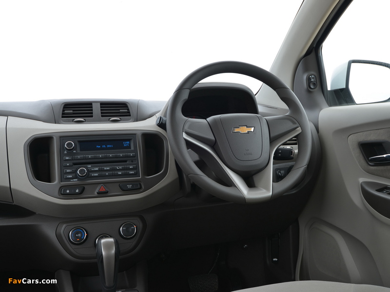 Chevrolet Spin TH-spec 2013 images (800 x 600)
