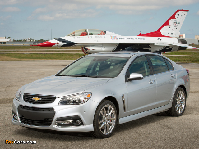 Images of Chevrolet SS 2013 (640 x 480)
