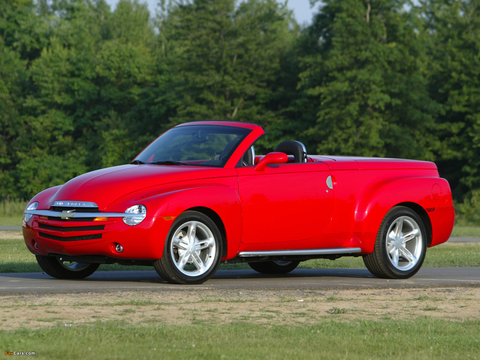 Chevrolet SSR 2003–06 photos (1600 x 1200)