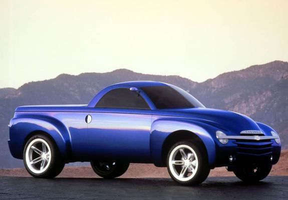 Images of Chevrolet SSR Concept 2000