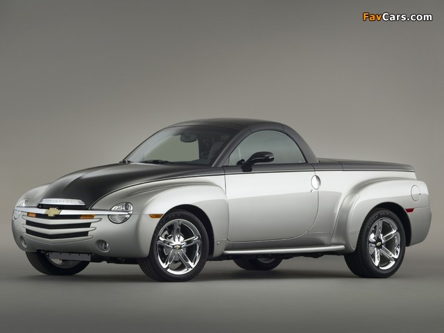 Images of Chevrolet SSR 2003–06 (640 x 480)