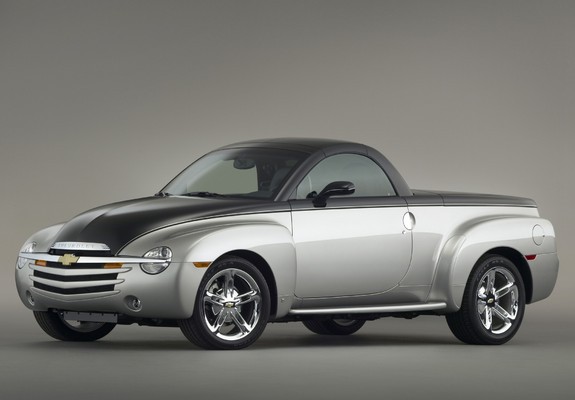 Images of Chevrolet SSR 2003–06