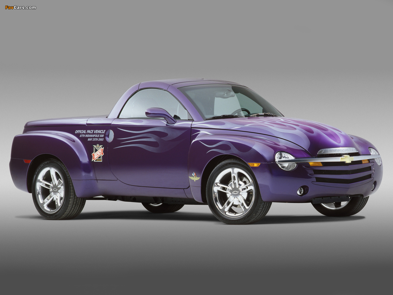 Images of Chevrolet SSR Indy 500 Pace Car 2003 (1280 x 960)