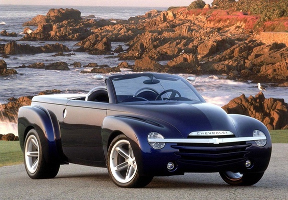 Photos of Chevrolet SSR Concept 2000