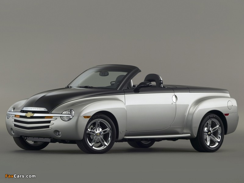 Pictures of Chevrolet SSR 2003–06 (800 x 600)