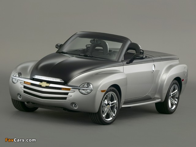 Pictures of Chevrolet SSR 2003–06 (640 x 480)