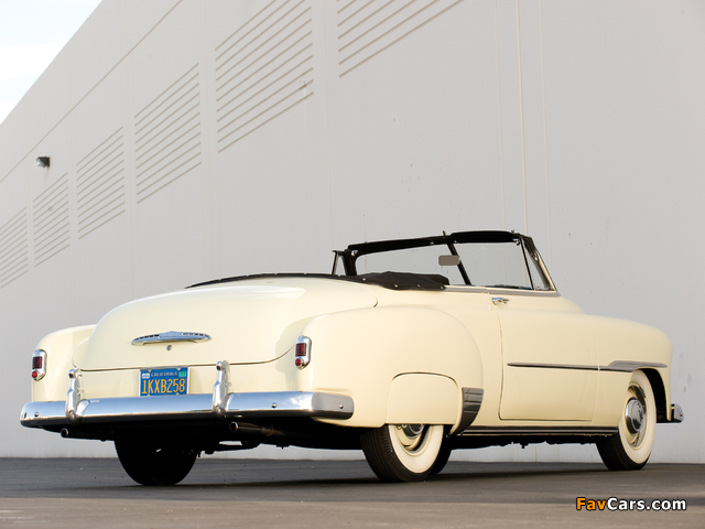 Chevrolet Styleline Deluxe Convertible 1951 wallpapers (640 x 480)