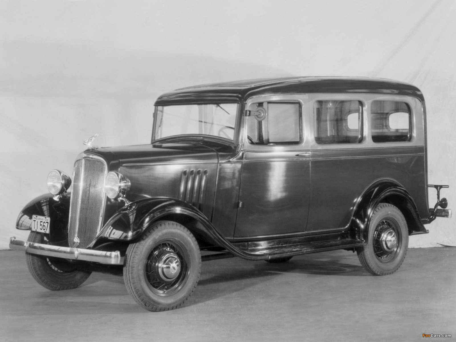 Chevrolet Carryall Suburban (EB) 1935 wallpapers (1600 x 1200)