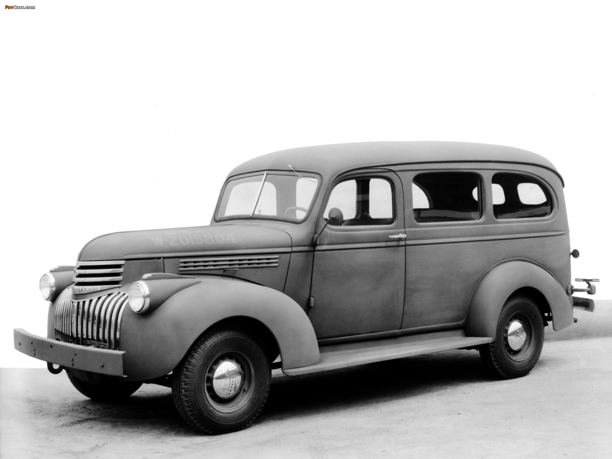 Chevrolet Carryall Suburban 1941–47 wallpapers (2048 x 1536)