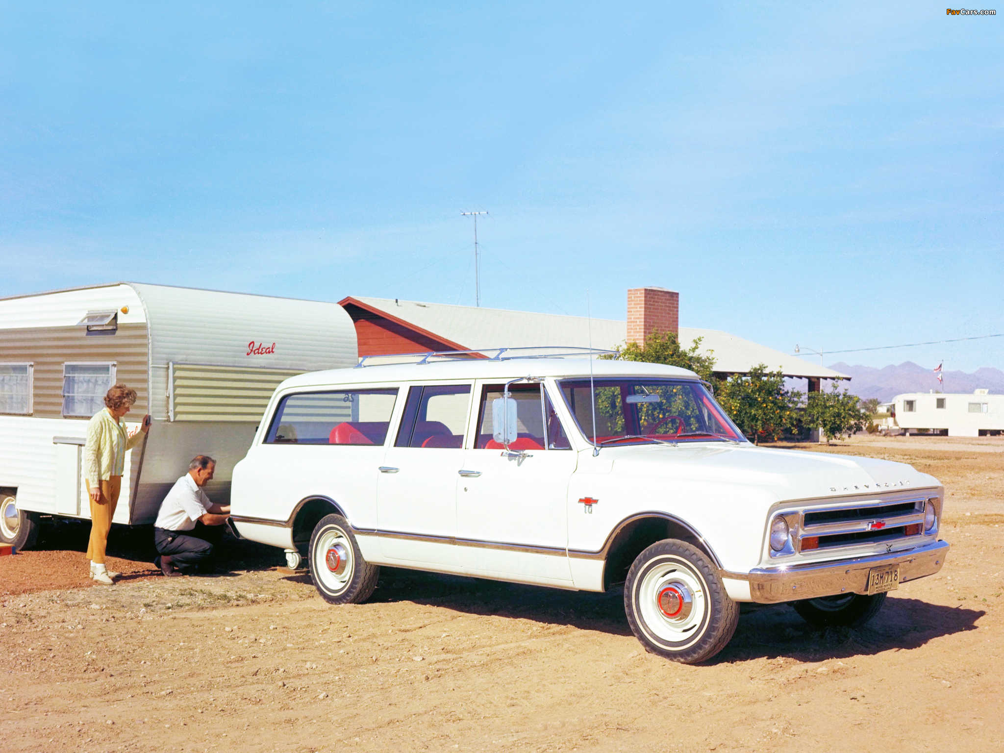Chevrolet Suburban 1967–72 pictures (2048 x 1536)
