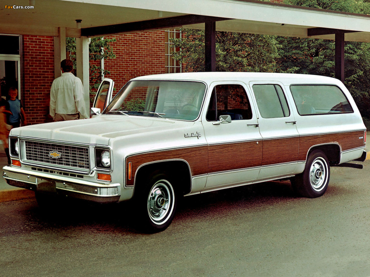 Chevrolet Suburban 1973–74 pictures (1280 x 960)