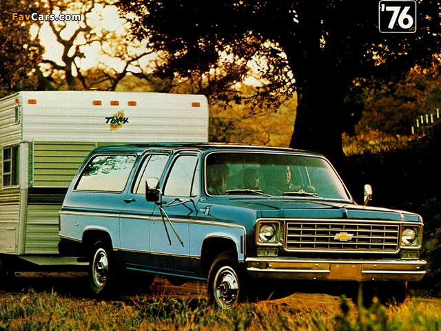 Chevrolet Suburban 1975–76 images (640 x 480)